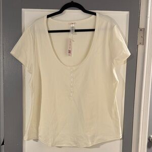 NWT Adore Me Ivory Short Sleeve Buttoned Tee